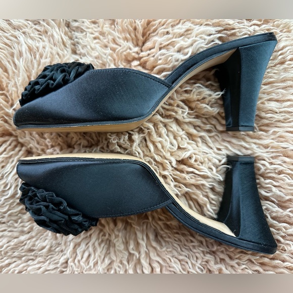Vintage DANIEL GREEN Satin Shoes Black Boudoir Slippers 1950s Bow Rosette 6.5/7 - Picture 6 of 9